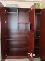 Three door wardrobe in excellent condition.