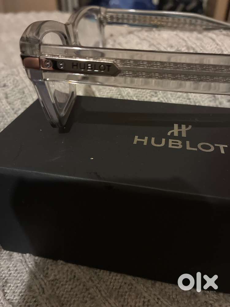 Hublot frame