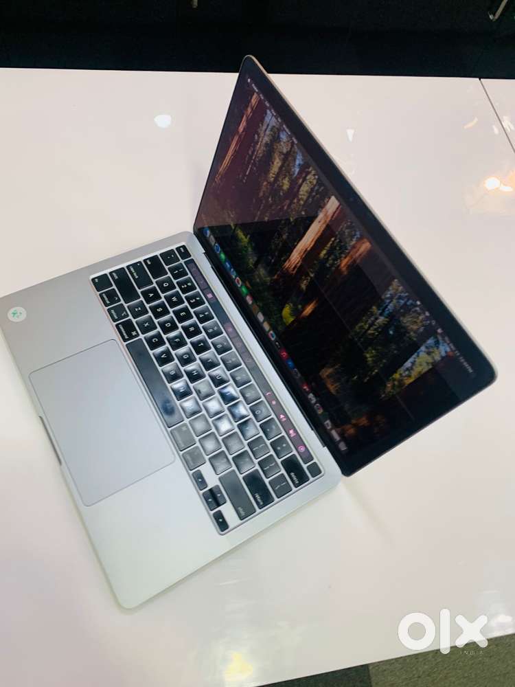 Apple MacBook Pro  13inch  2020  Intel i7  32GB RAM  512GB WRNTY