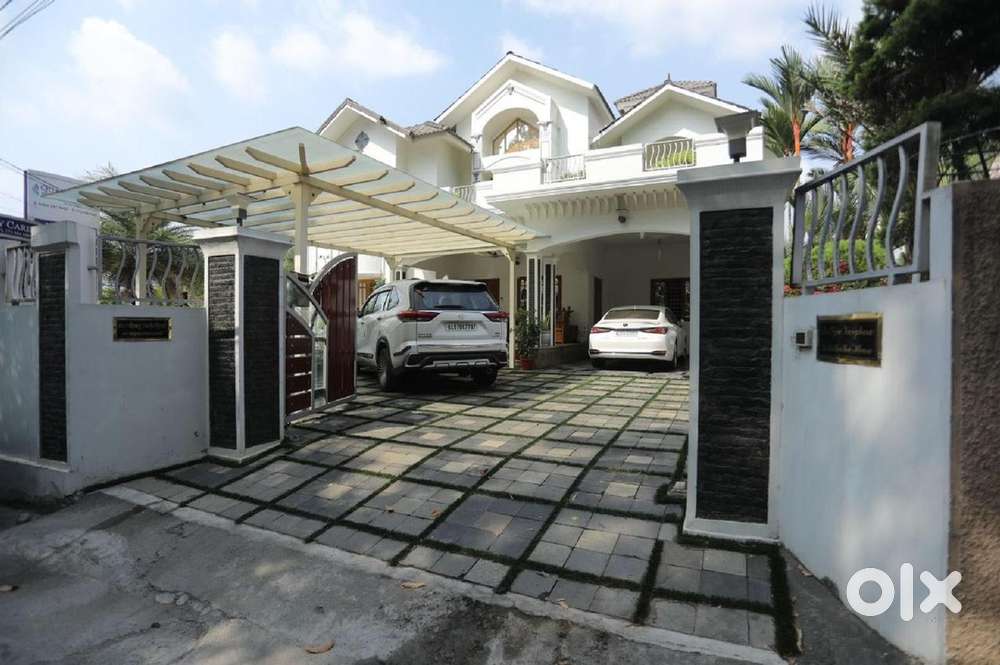 12 cent 5500 sqft 5 bhk house for sale kakkanad Padamugal