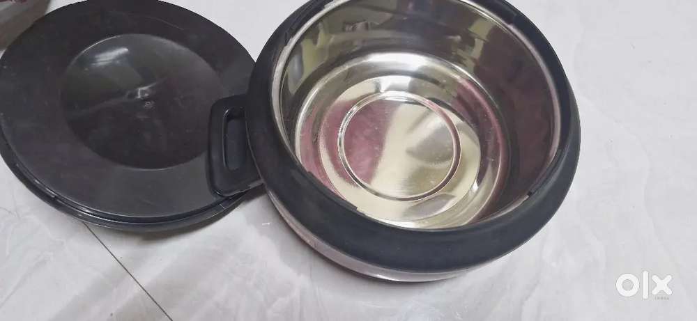 MILTON casserole Brand new