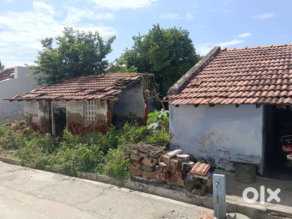 LAND NEAR BUS STAND AND BYEPASS