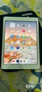 Used -Ipad 5th Gen, 9.7 inch , 32Gb , wifi.