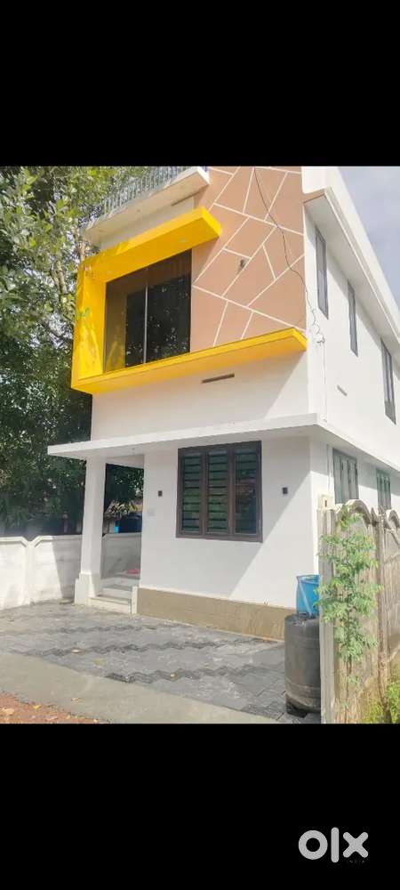 കുറഞ്ഞ ബഡ്ജറ്റിൽ 3bedroom വീട് തൃശൂർ 10kmപാലിയേകര tollplaza near 30lak