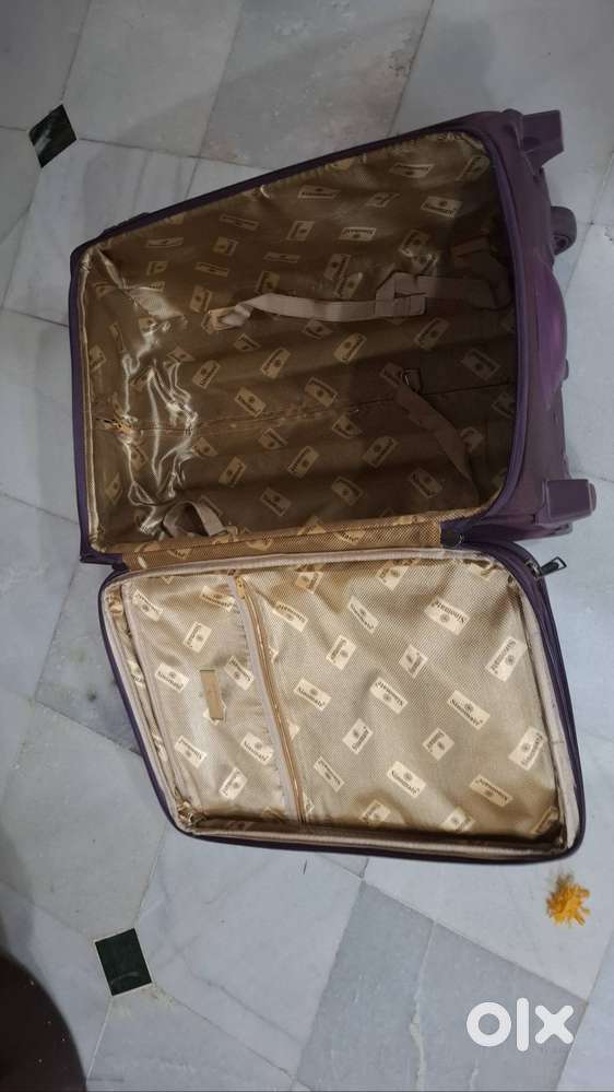Suitcase for sale set of 3