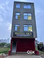 House keeping  ke liye staff chaiye