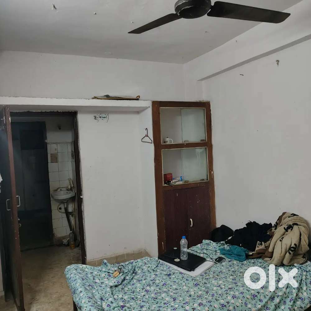 2bhk fully independent Indrapuri sector c