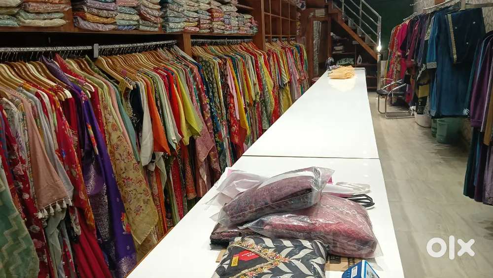 Sales cum helper required for ladies readymade shop