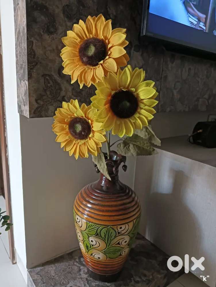 Clay Pot for home decoration