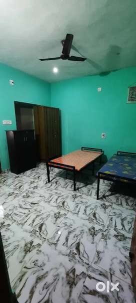 Fully independent room for girls