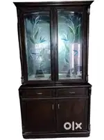 Wooden Dressing Table with Mirror & Crockery – Excellent Condition.