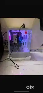 Gaming PC with 165hz moniter and keyboard