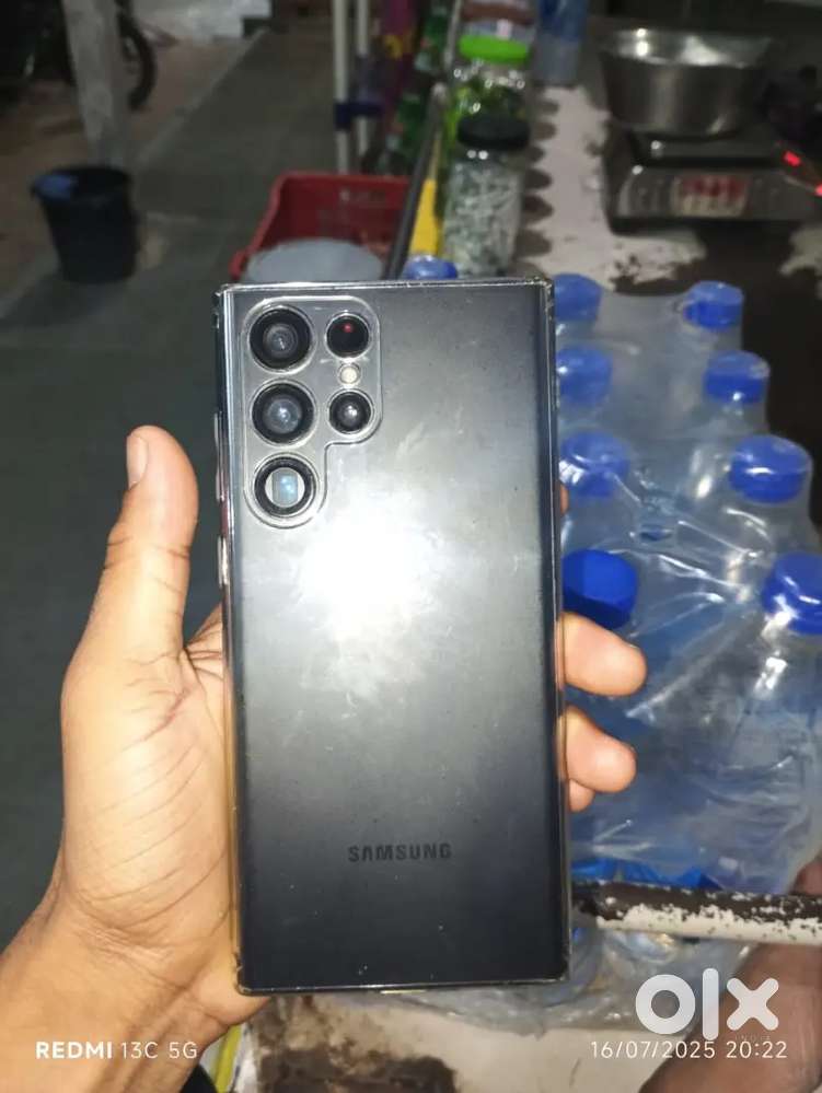 Samsung s22 ultra display problem  12 gb 256 storage