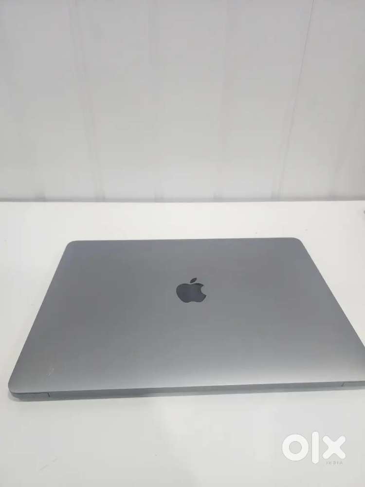 Apple MacBook Pro A2251 i5 16GB RAM 512GB SSD Touch panel Used Laptop
