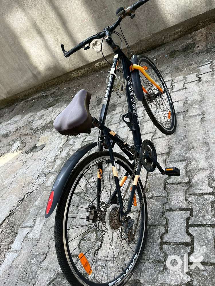 Raleigh 700c bicycle 5years old