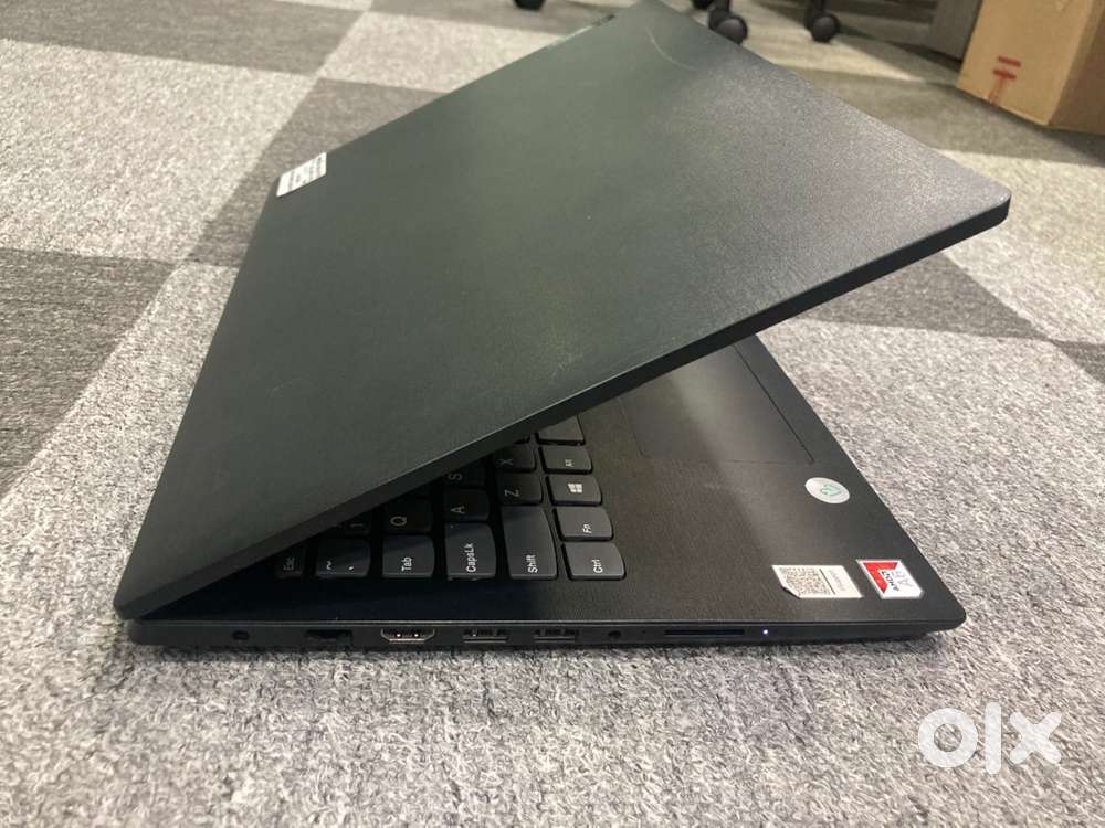 Lenovo V145 AMD A6 - 9225 RADE0NR4 - 8gb - 256gb - used device