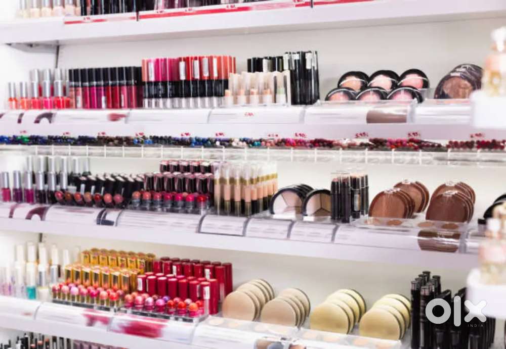 Receptionist girl need for cosmetic showroom in chandigarh