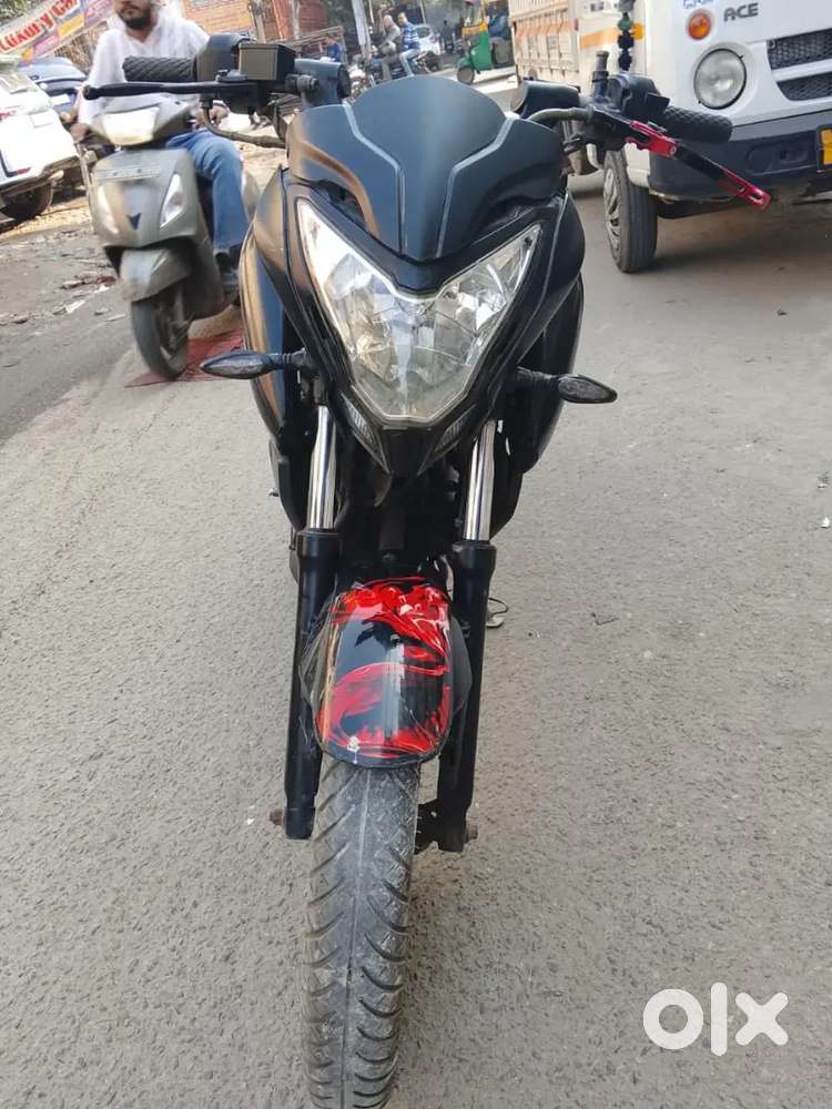 Gadi badiya condition me hai jisko lena ho woi massage karee