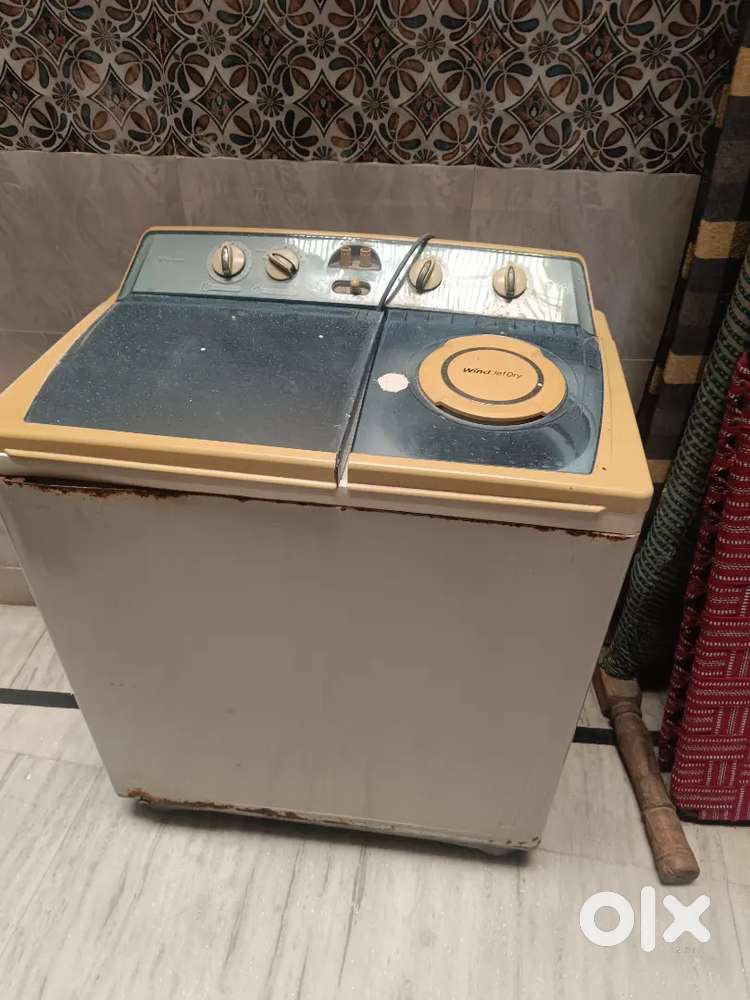 washing machine in working condition