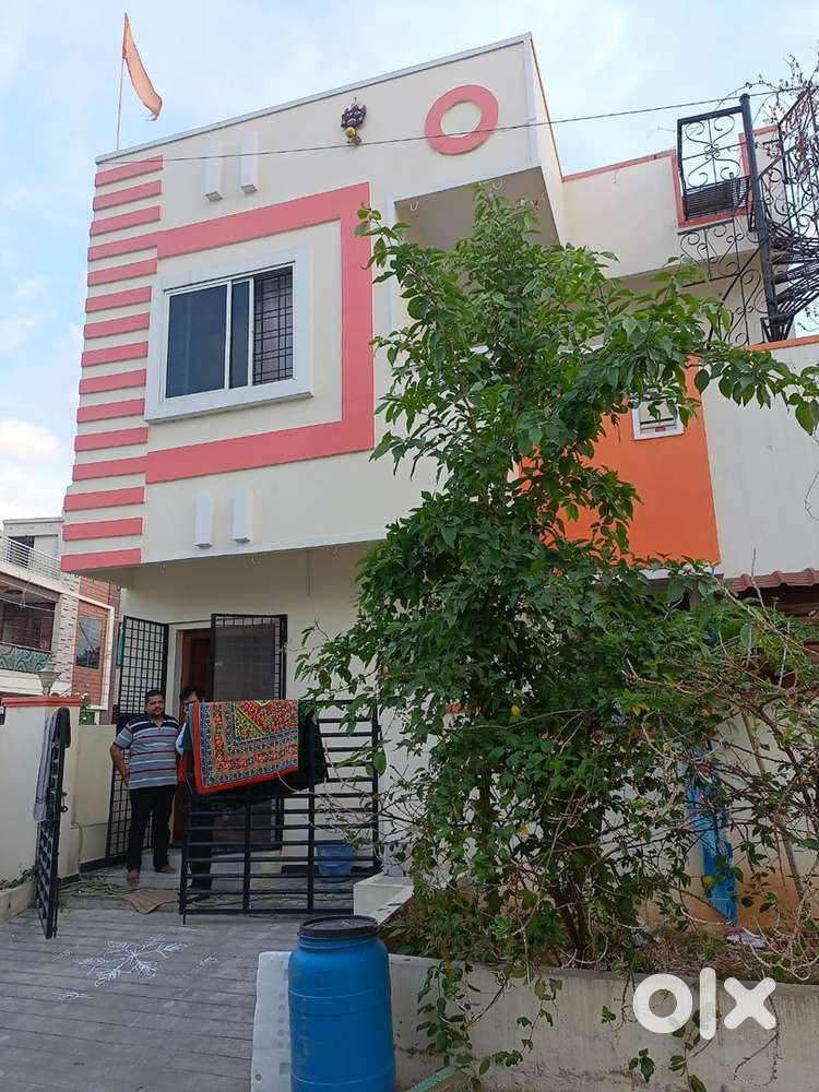 Independent villa in gated community