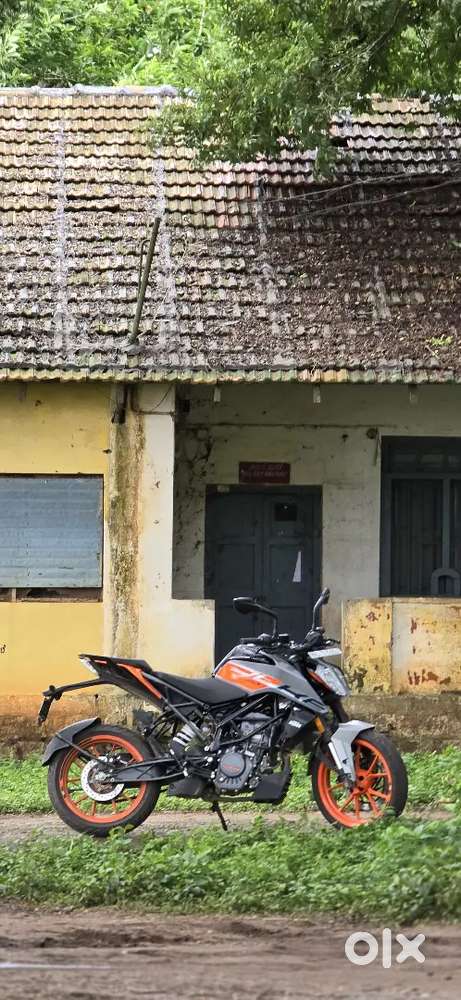 Unleash the beast. 2024 KTM Duke 200 for sale