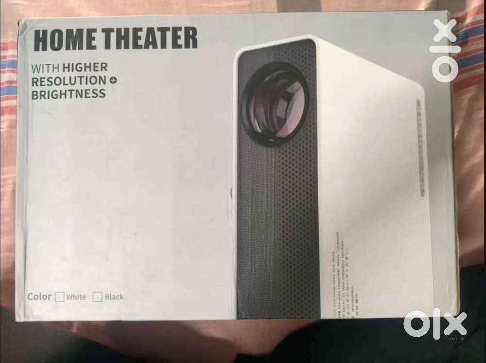 Projector Q9, a home theater video projector.