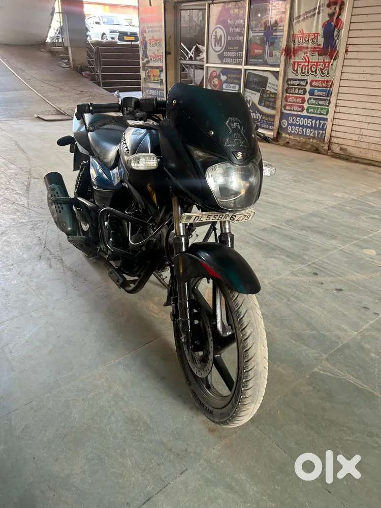 New pulsur 180 available at zoombikes24 surajpur GR noida