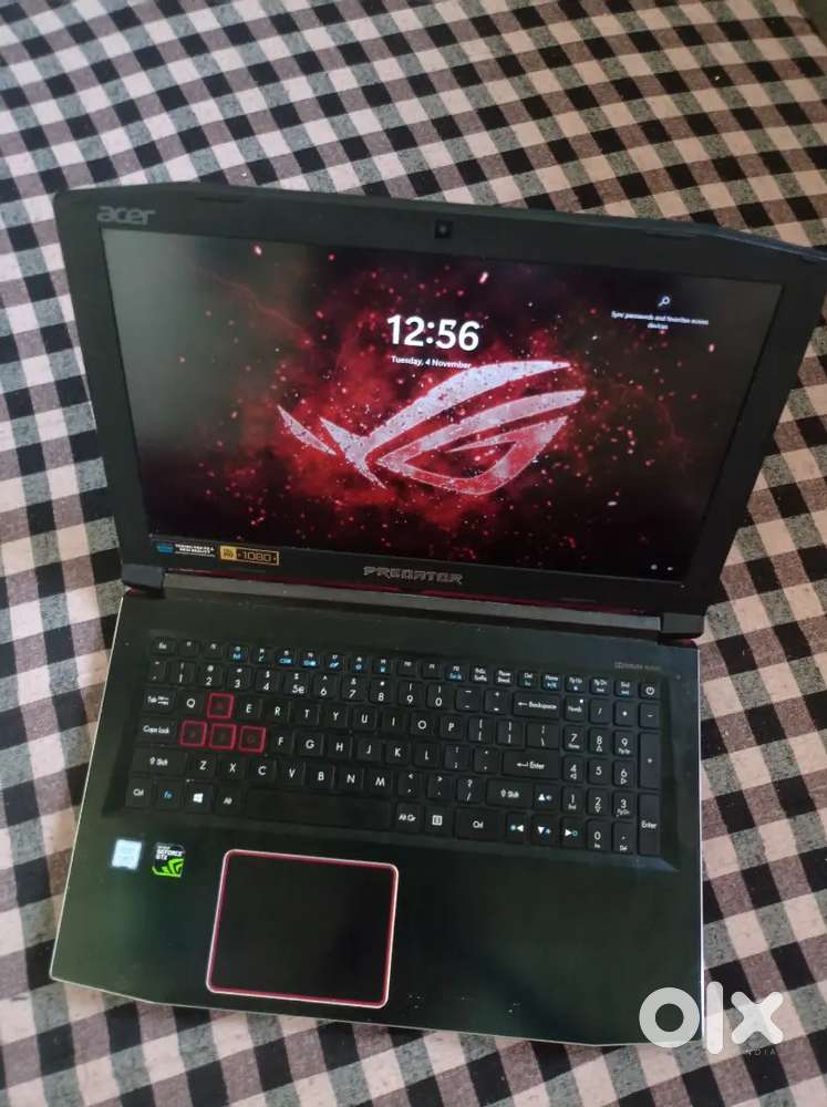 Acer predator helio 300 8gb ram 500gb SSD and 4gb graphics card