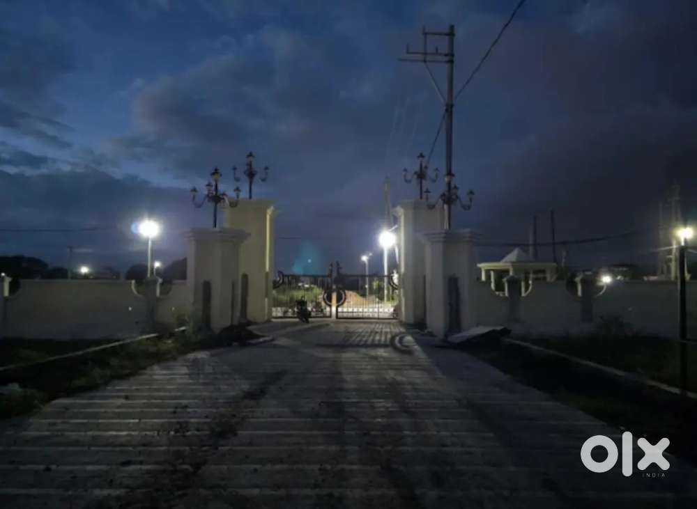 Premium plots ready to move