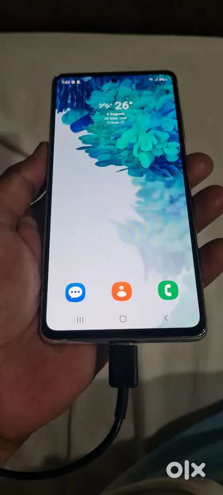 Samsung  S20 FE  8/128