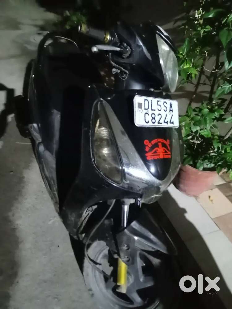 Brand new avaitor less drive family type scooty