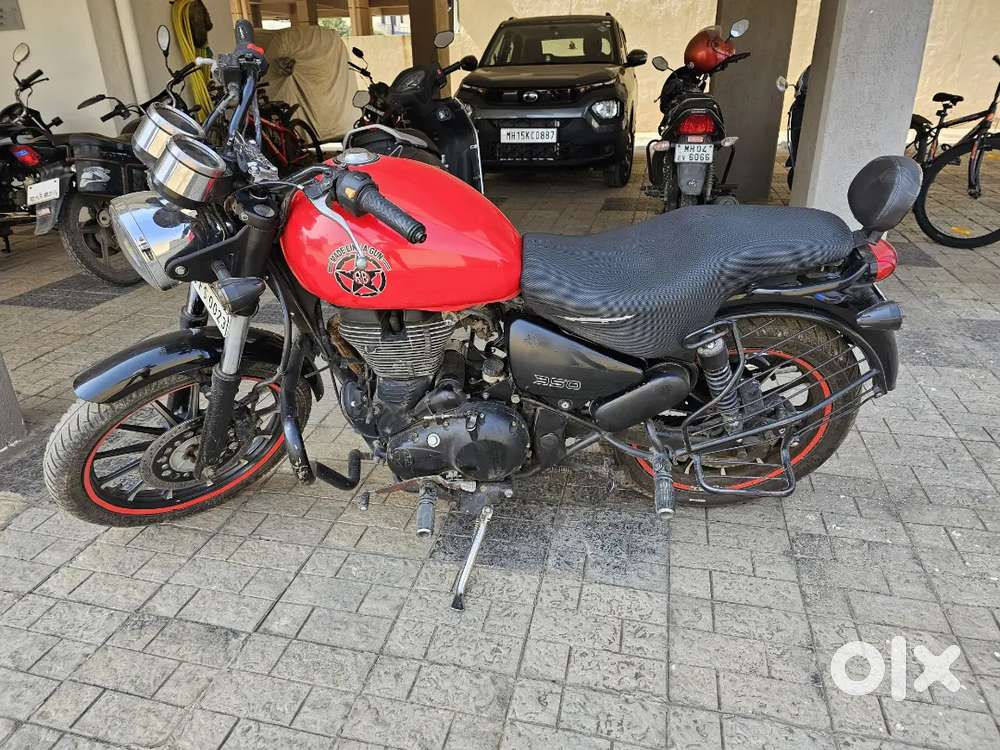Good condition bike new tyar new battery 3rd owner new mirror all good