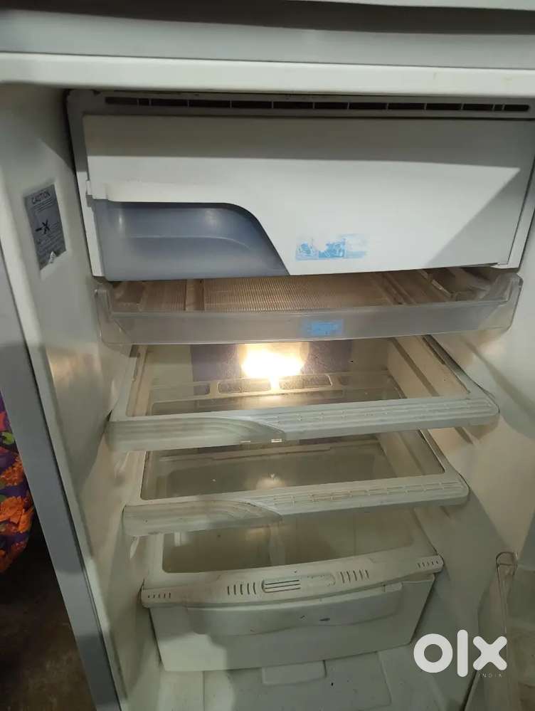 Godrej Edge Refrigerator 190L