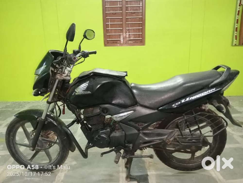 HONDA CB UNICORN; MODEL 2015; SELF ALLOY FRONT DISC BRAKE; BS3 MODEL.