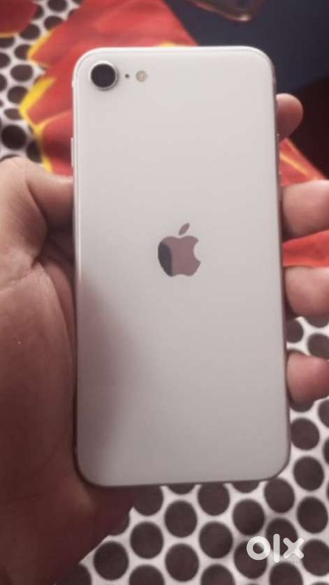 Iphone SE 2020 64gb (negotiable)