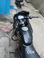 Pulsar 220 f
