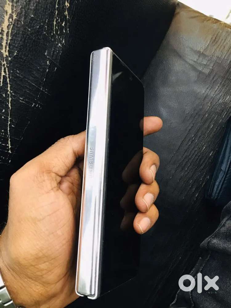 Samsung Z Fold 3