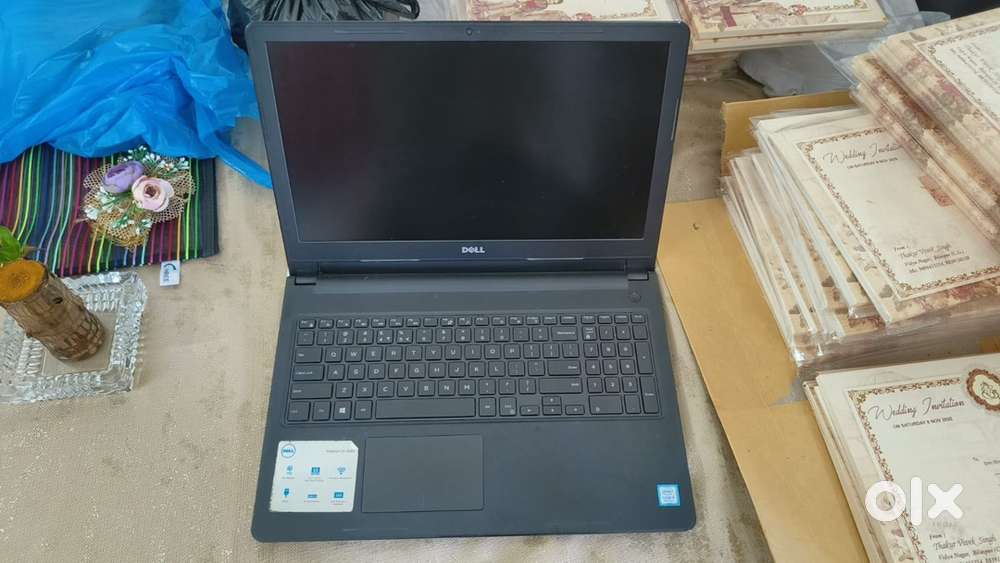 Dell Inspiron 15 3000 - intel i5 8th Gen