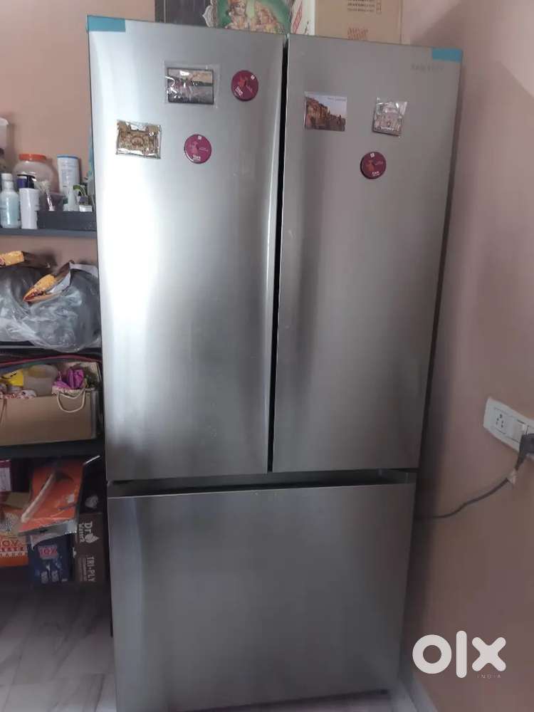 Samsung 580 L, french refrigerator convertible 3 year old