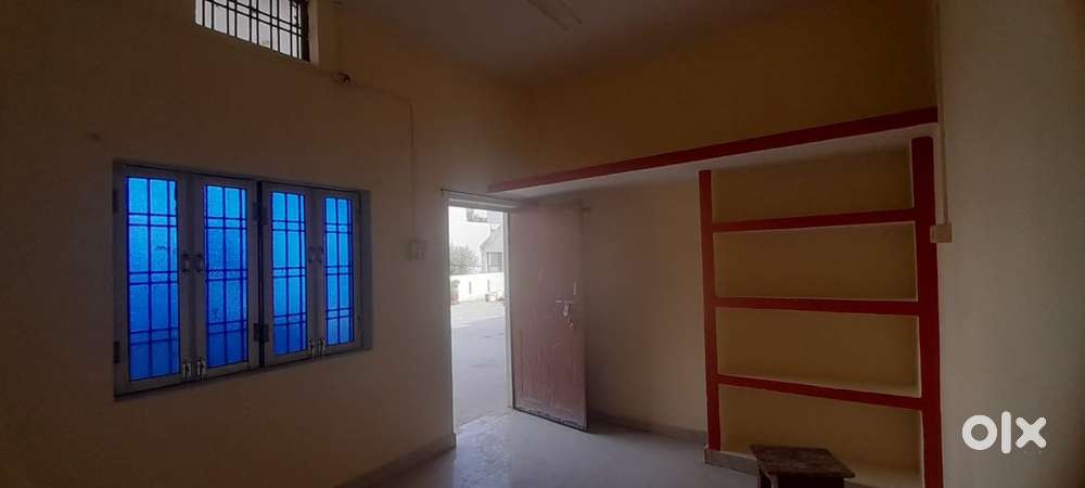 Single room seperate bathroom