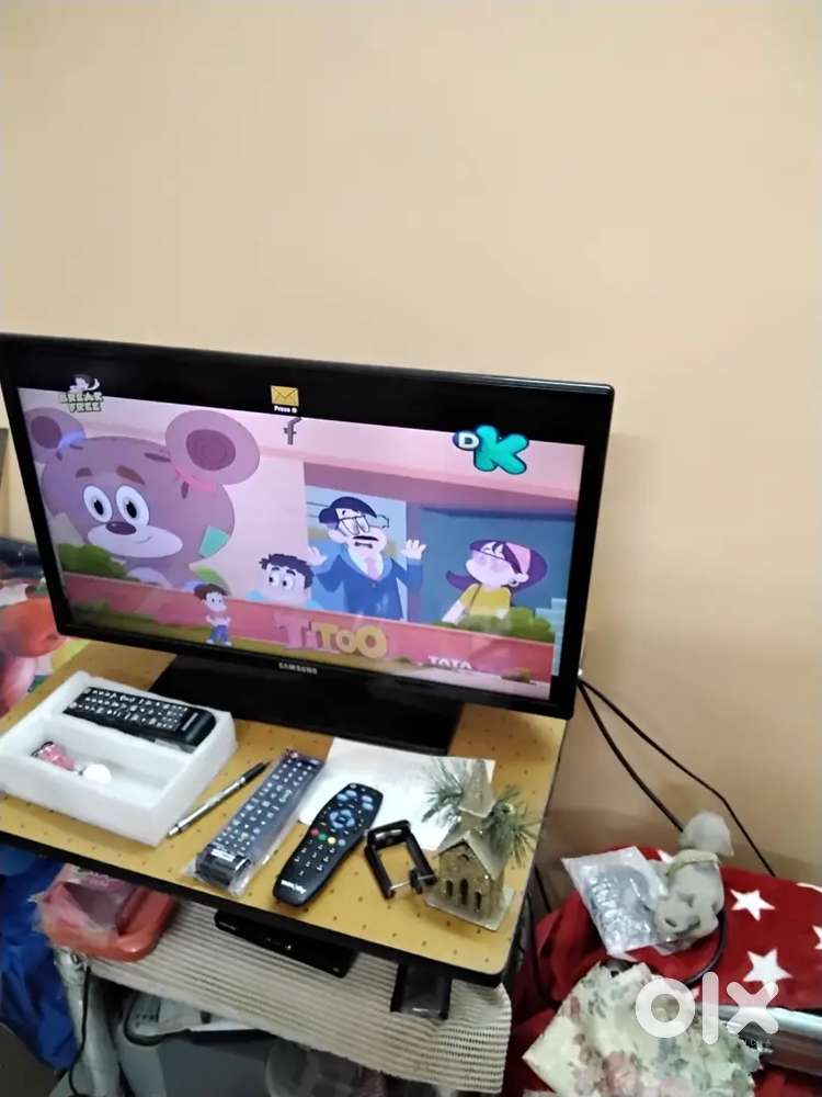 Samsung LED  TV 28 ' colour TV in good condition