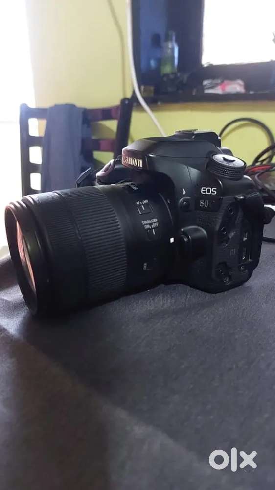 Canon 80D DSLR with one lens 135mm