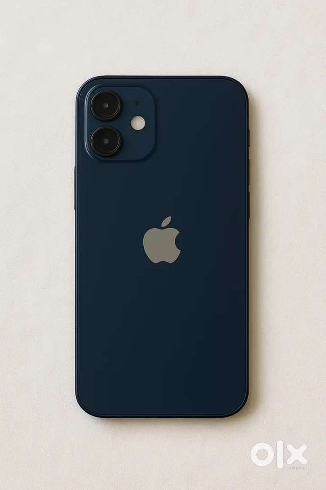 iPhone 12 in good condition (no exchange)