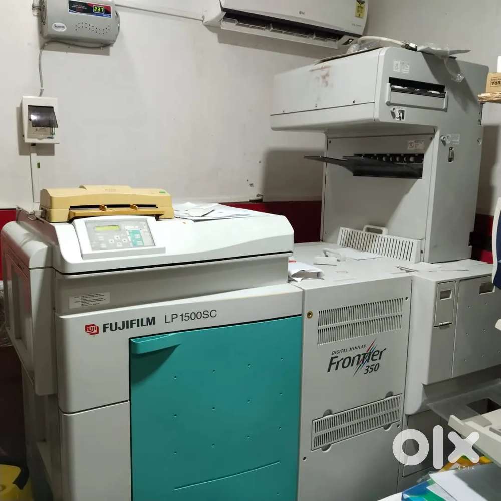 Fujifilm LP1500SC Laser Printer with PC.