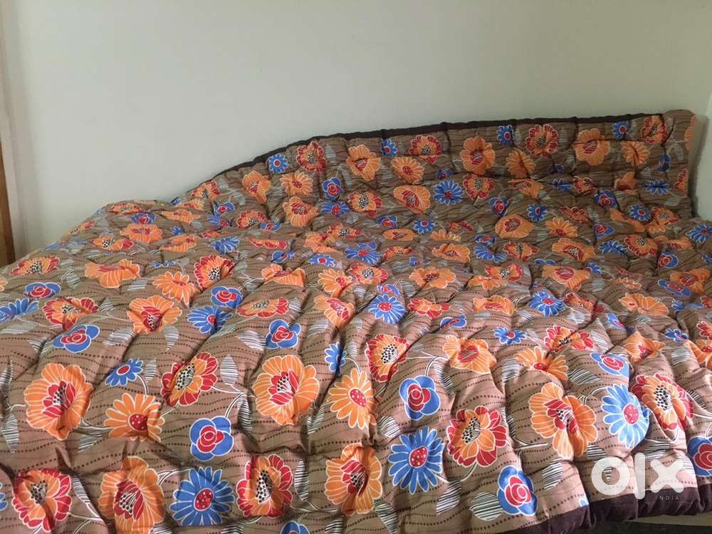 Polyfil single quilt