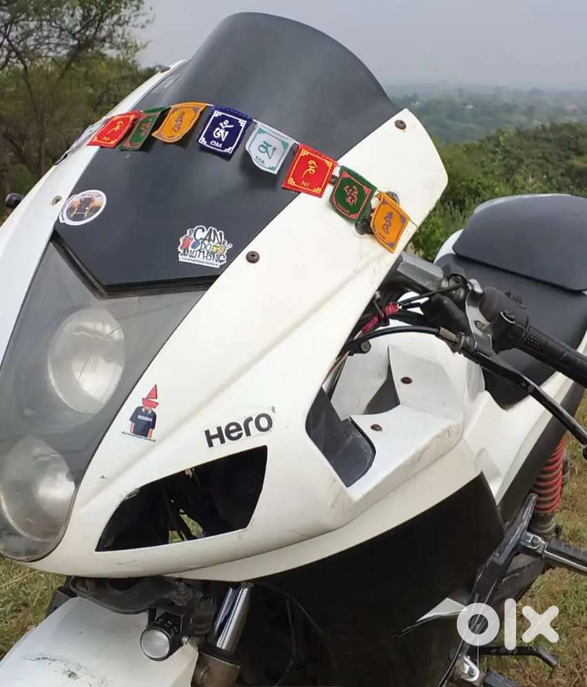 Karizma zmr v2  fuel injector