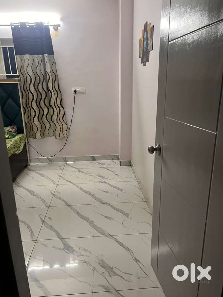 1 bhk for lease semi furnished