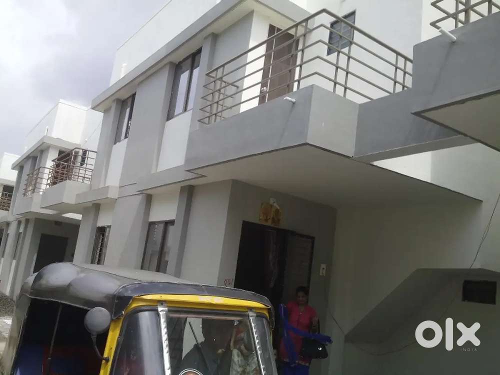 3 BHK DUPLEX 3 SIDE OPEN,WITH CAR PARKING AND TERRECE
