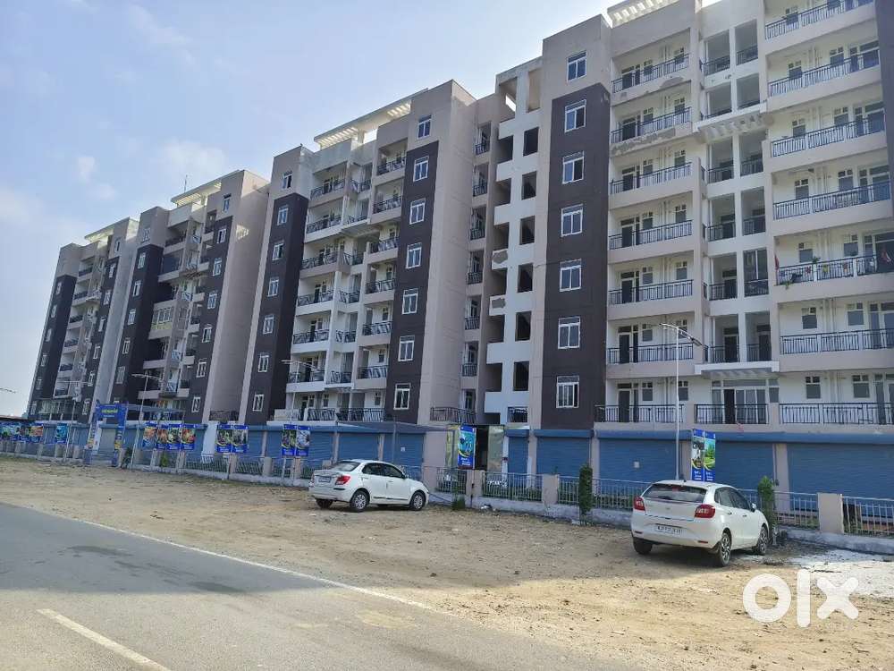 2 BHK बड़ा फ्लैट फॉर सेल 90%लॉनबल भी!