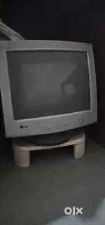 CRT LG Monitor